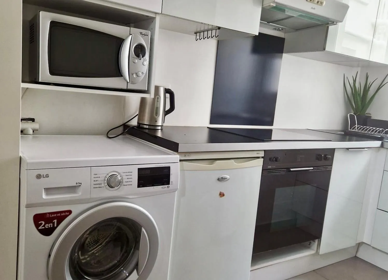 Cosy Apartment Near Concorde Paris France